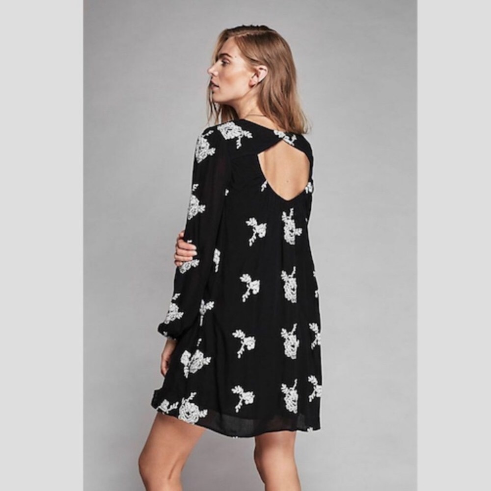 Free People Emma embroidered long sleeve dress. Size small